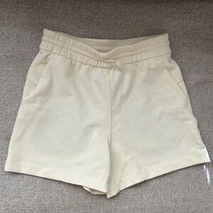 Lululemon Soft Stream High Rise Short 4”